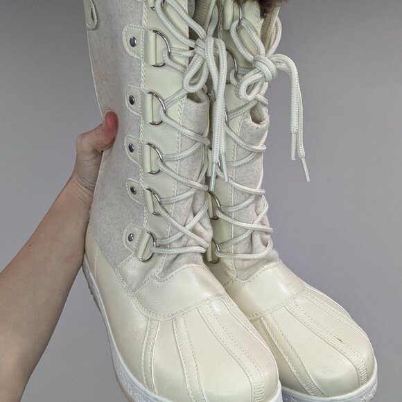 Shoedazzle Golene Winter Boots White Size 8 - Picture 2 of 4